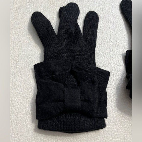 Kate Spade Bow Tie Knit Gloves - Picture 2 of 4